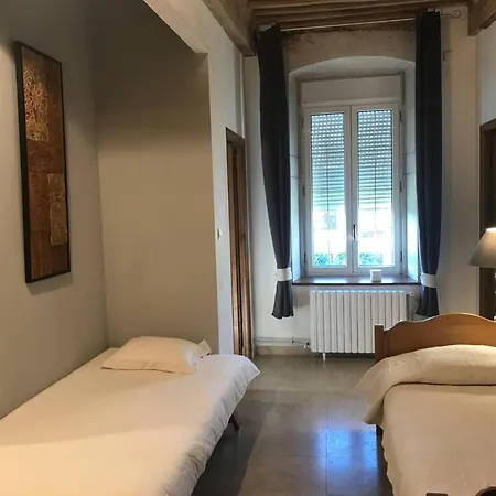 Luxury 5-star Mansion, Services Included, Swimming Pool, Tennis, Bowling Holiday home Les Nappes
