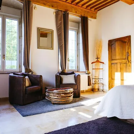 Luxury 5-star Mansion, Services Included, Swimming Pool, Tennis, Bowling Holiday home Les Nappes