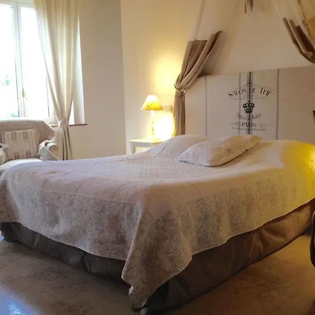 Luxury 5-star Mansion, Services Included, Swimming Pool, Tennis, Bowling * Les Nappes