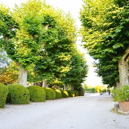 Luxury 5-star Mansion, Services Included, Swimming Pool, Tennis, Bowling Holiday home
