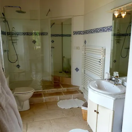 Luxury 5-star Mansion, Services Included, Swimming Pool, Tennis, Bowling * Les Nappes