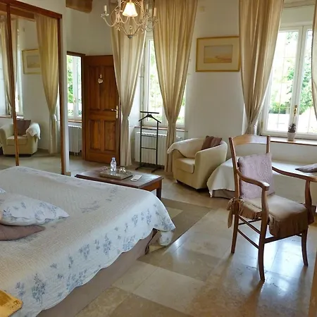 Holiday home Luxury 5-star Mansion, Services Included, Swimming Pool, Tennis, Bowling