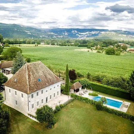 Luxury 5-star Mansion, Services Included, Swimming Pool, Tennis, Bowling *